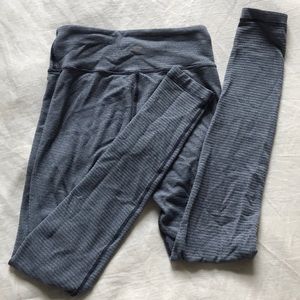 Lululemon leggings - reversible!